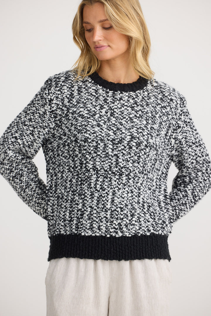 Twain Knit - Black W White