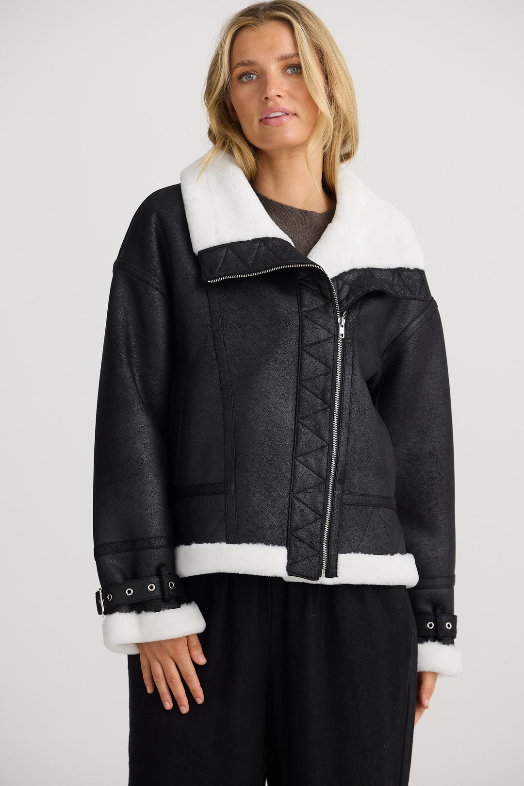 Kalo Jacket - Black