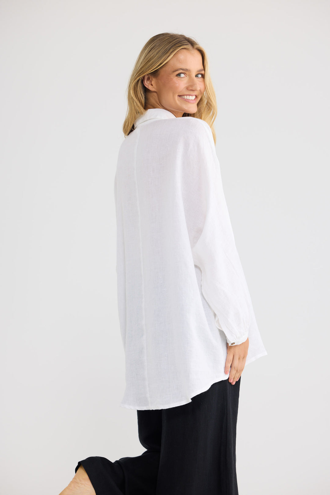 Milano Shirt in White Linen — additional view.