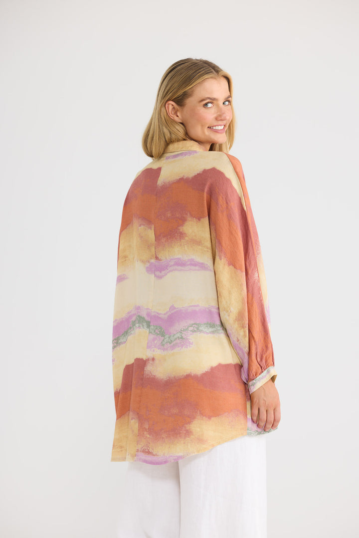 Milano Shirt in Sand Dunes with a button-through front closure.
