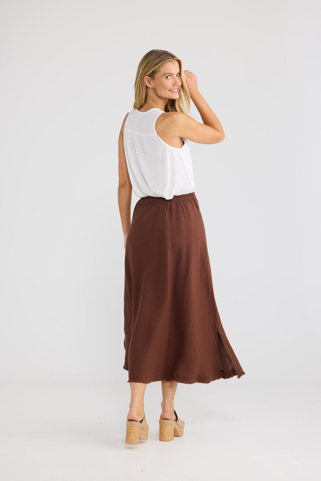 Sicily Skirt in Chocolate Linen with an elasticated waistband.