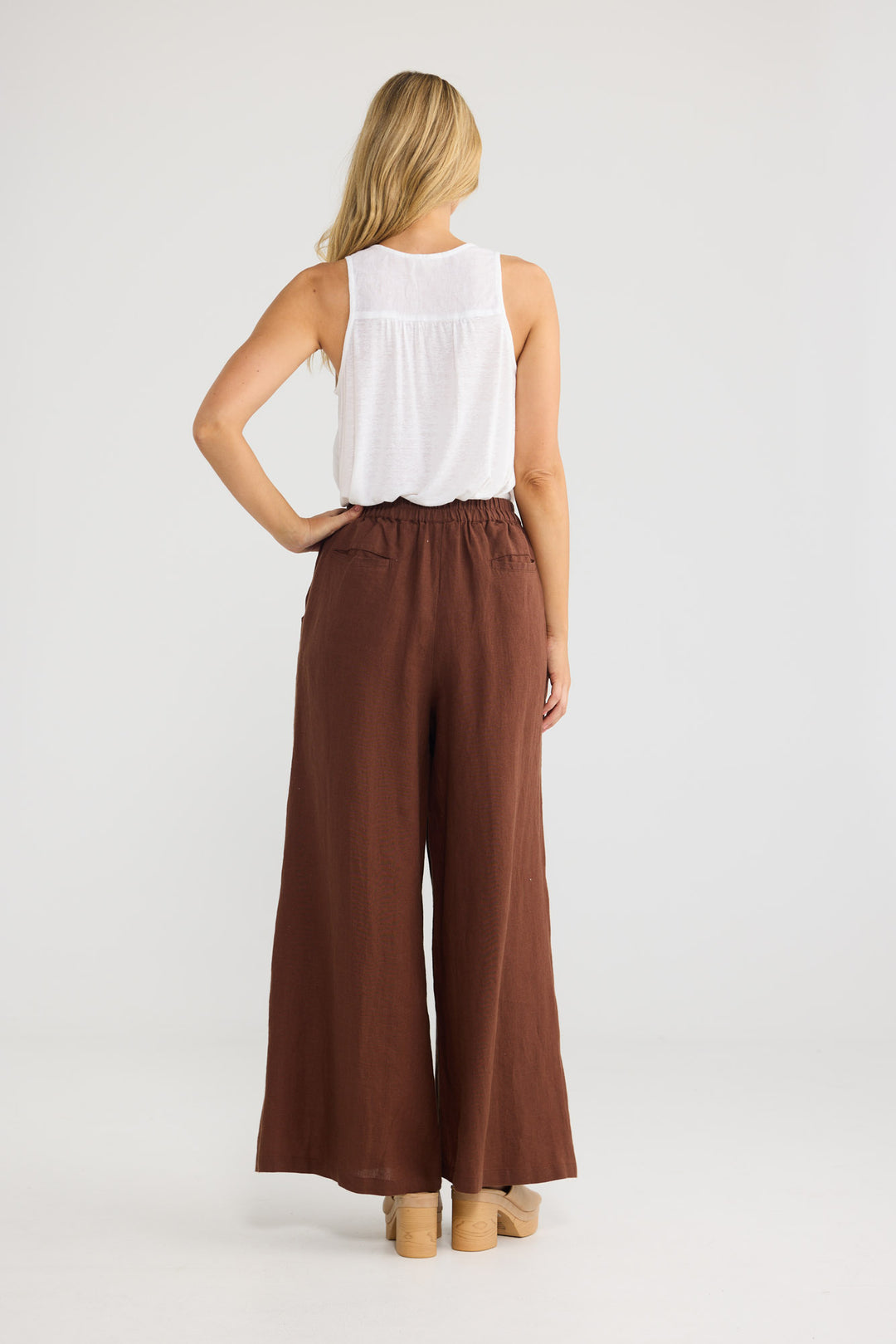 Positano Pants in Chocolate Linen with an elasticated waistband.