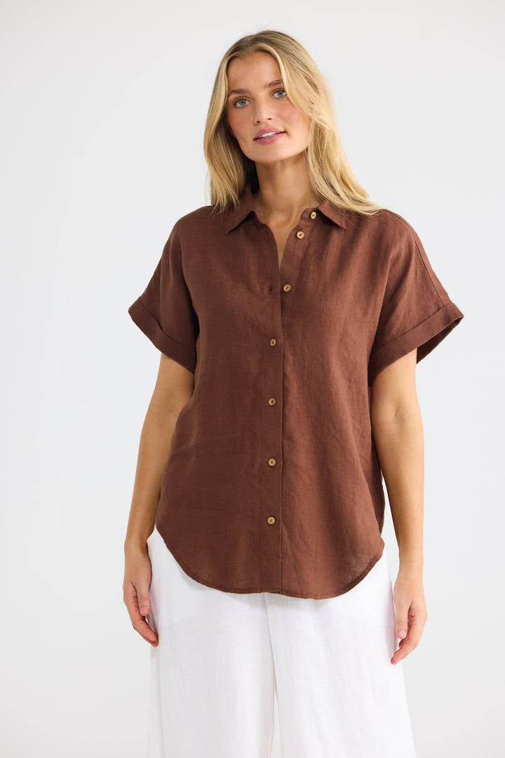 Dune Shirt in Chocolate Linen with a collared neckline.